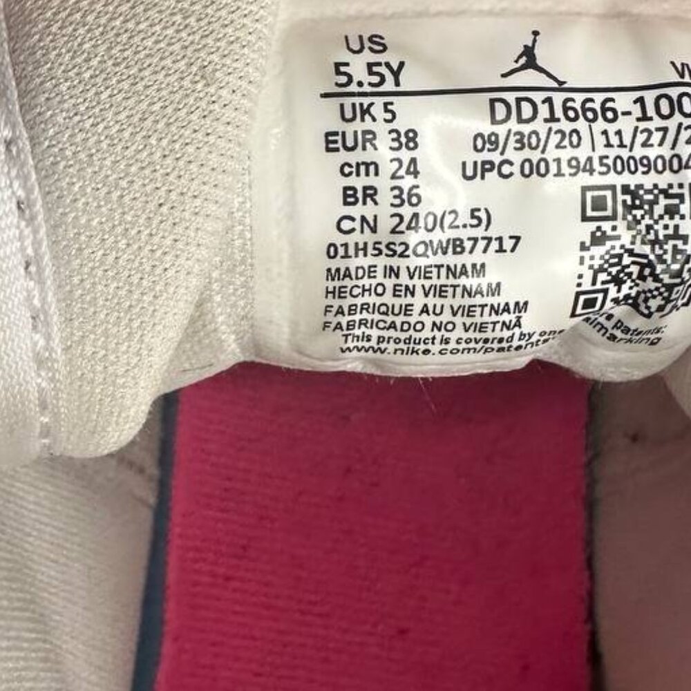 Jordan Air Jordan 1 Mid SE Ice Cream GS size 5.5 Big kids (Women 7) - Picture 3 of 7